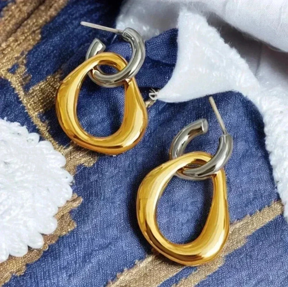 🆕️Versatile 2-in-1 Two-Tone 18K Gold Plated Stainless Steel Dainty Earrings ✨ - Picture 8 of 15
